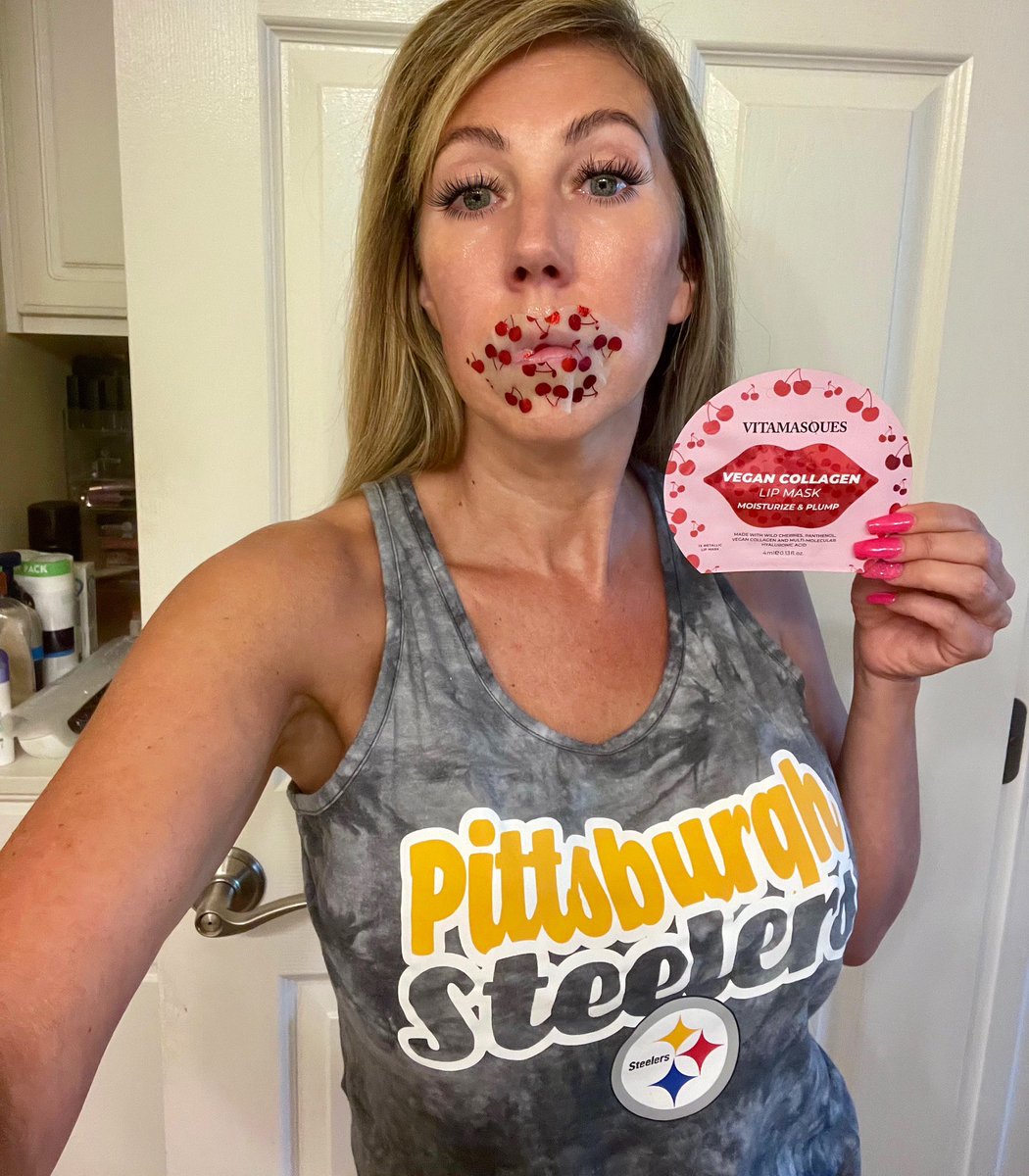 jennniehenrie80's tweet image. My lips 👄 are sealed. Secret is out. Vegan Collagen Lip Mask Moisturize &amp;amp; Plump. 🍒 

@Vitamasques

 #vitamasques #wildcherries #lipmask #lipmasks #vegancollagen #moisturize #plump #lip #lips #lipcollagen #lipcollagenmask