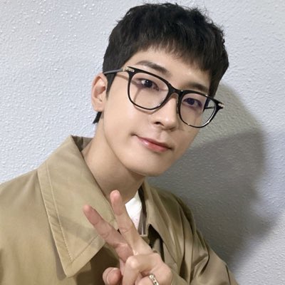adorevenge's tweet photo. #NewProfilePic https://t.co/HWMuxklY7A