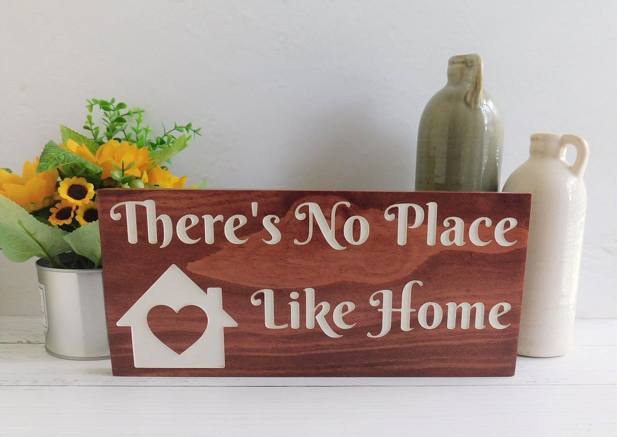 New to the shop, There's No Place Like Home custom wood sign. etsy.com/listing/152337… #theresnoplacelikehome #home #homedecor #woodsign #millybeanhandiworks