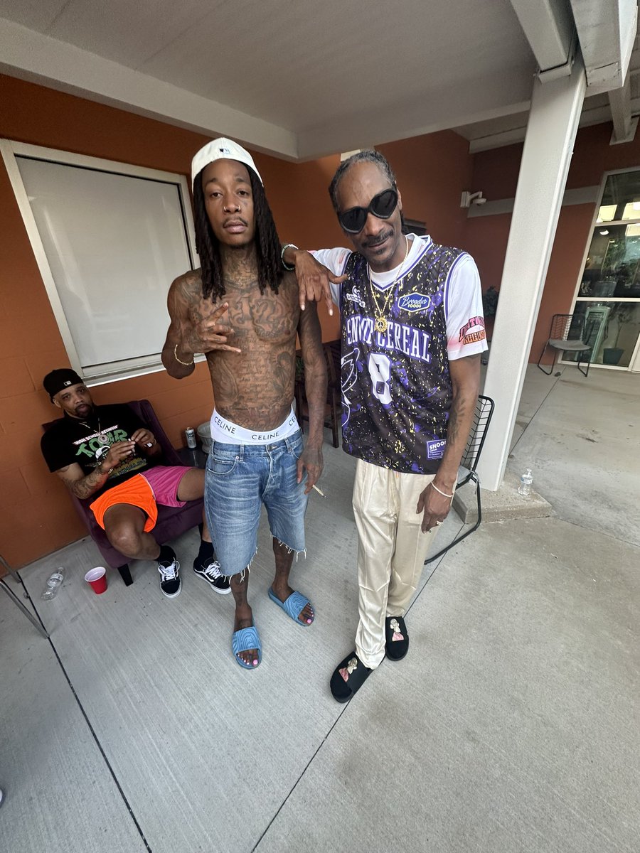 Wiz Khalifa tweet media