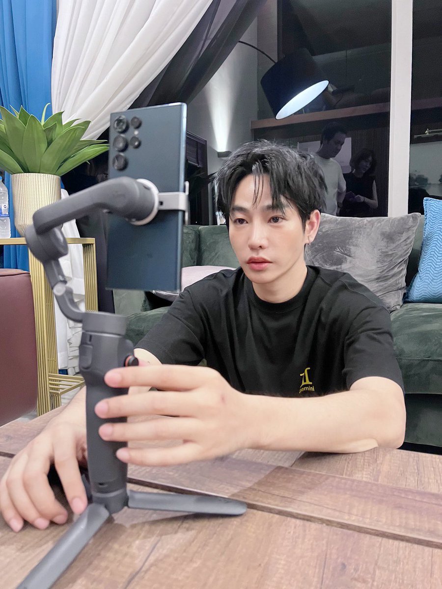 Palit_Official's tweet photo. พวกเราวิ่งงงงงง เฮียกำลังจะ LIVE TTK  @peckpalit  #เป๊กผลิตโชค #PeckPaLitChoke https://t.co/E3VEb4MHHQ