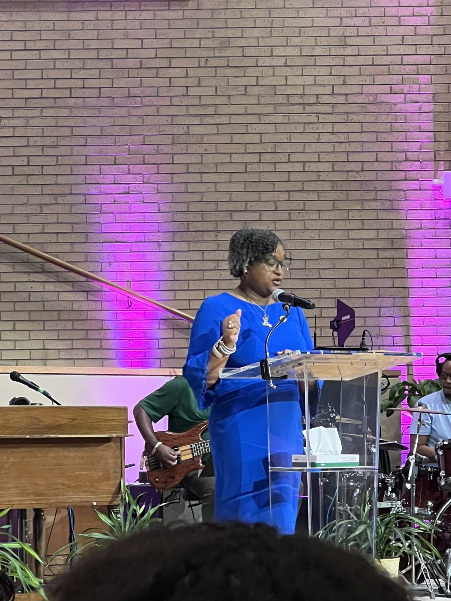 mariadixon's tweet image. So proud of my fellow SLCUMC and State Rep passing a bill to require peace officers rec training in mental health training #itsoktoaskforhelp