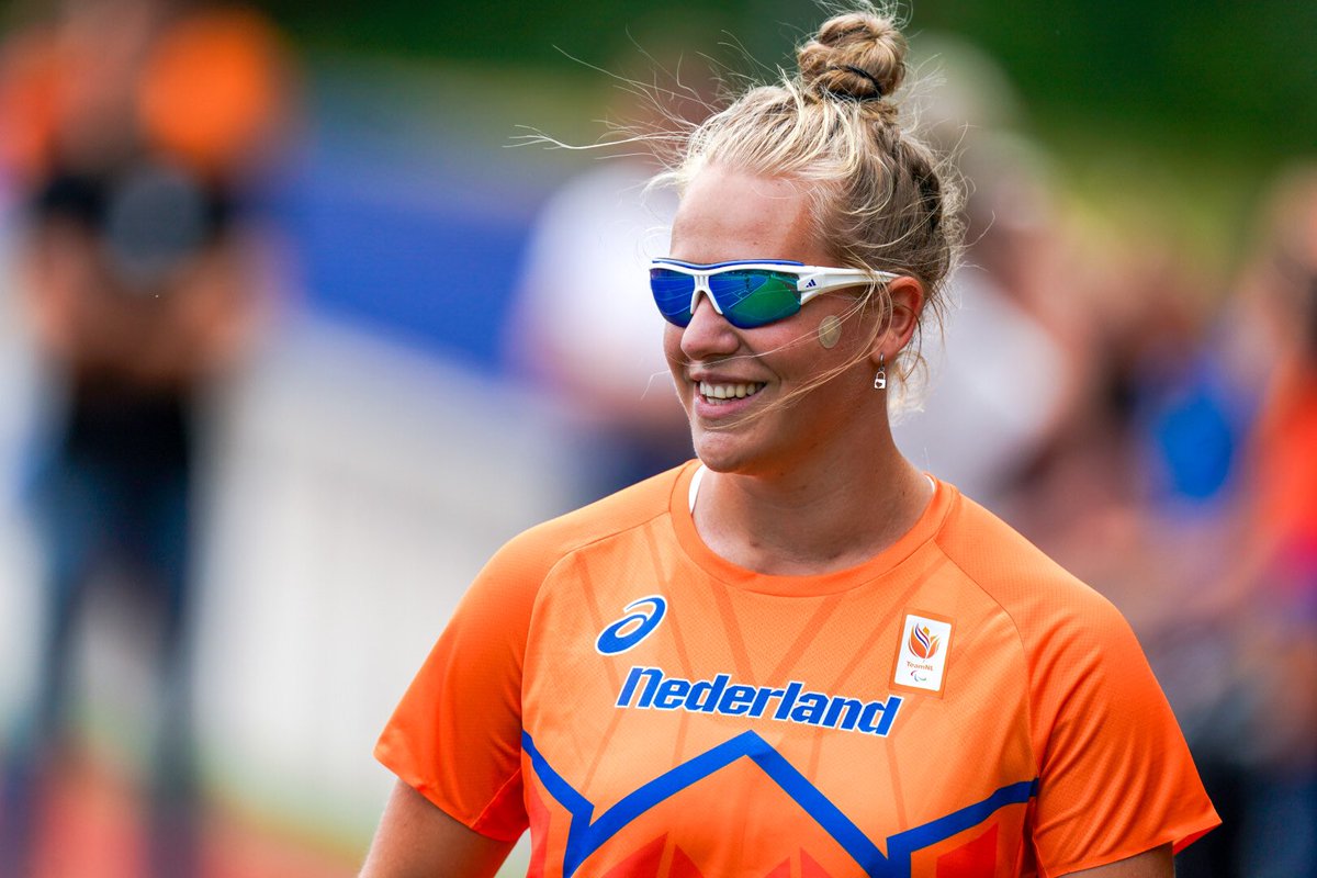 Let’s get started! 🇳🇱 🧡
World Championships Paris. 🇫🇷 Tomorrow 100 meter at 11:30. 

📍Paris Frankrijk 🇫🇷 

#letsgetstarted #worldparaathletics #paris #frankrijk🇫🇷 #teamnl #track #trackandfield #atletics #parathletics