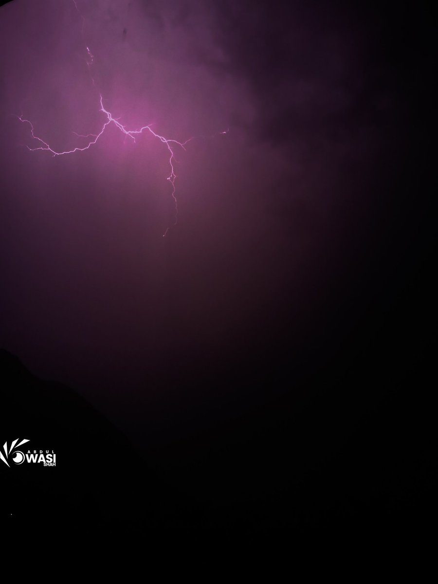 Abdulwasishah50's tweet image. Thunderstorm ⛈
#thunderstrom #lightening #barish #عبدالعزيز_بن_سعود_بن_نايف #حامد_تركي_بويابس #NCT127 #TourdeFrance