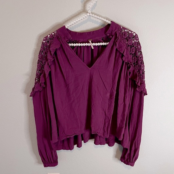 So good I had to share! Check out all the items I'm loving on <a href="/Poshmarkapp/">Poshmark</a> from <a href="/olgakrauss/">@goldenpolkadotposh</a> #poshmark #fashion #style #shopmycloset #freepeople: posh.mk/QOwE9Gm4tBb