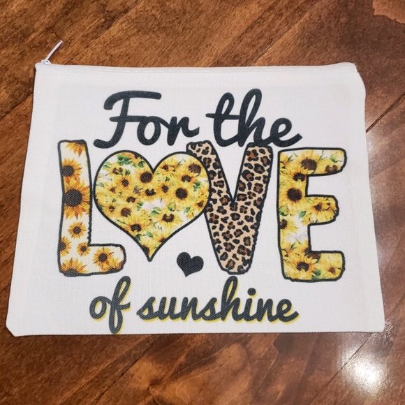 OvroCathrine's tweet photo. So good I had to share! Check out all the items I'm loving on @Poshmarkapp #poshmark #fashion #style #shopmycloset #artisan #veronicabeard #vintage: https://t.co/S5We5rXEbd https://t.co/r1R0nVIkwN