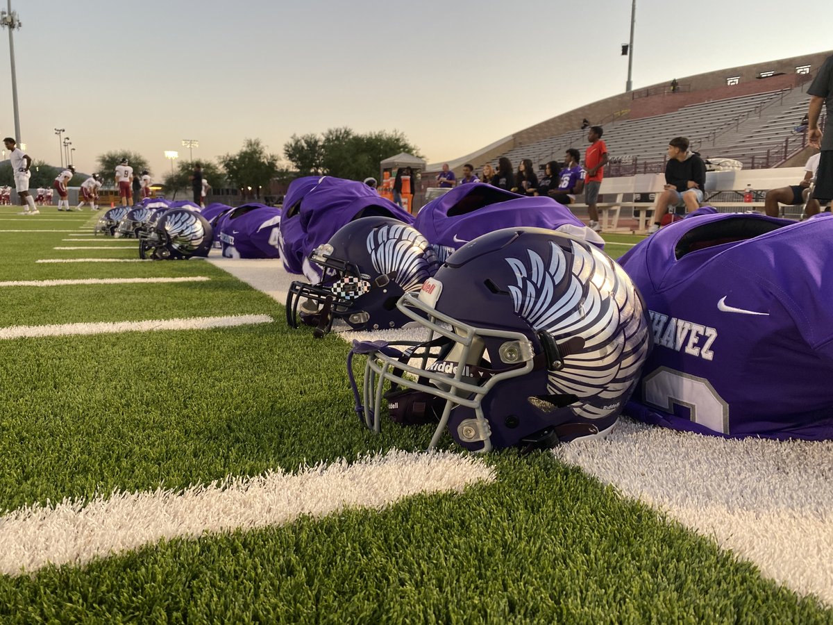 HelmetAz's tweet photo. Utah vs Arizona #BorderWar Elite 8
@UT_HS_Helmets @HelmetAz
AZ 2β£ Red Mountain Mountain Lions
@RedMtnFootball
π
AZ 6β£ Cesar Chavez Champions
@FootballCesar
#UTvsAZ #repAZ https://t.co/caLIi7b04f
