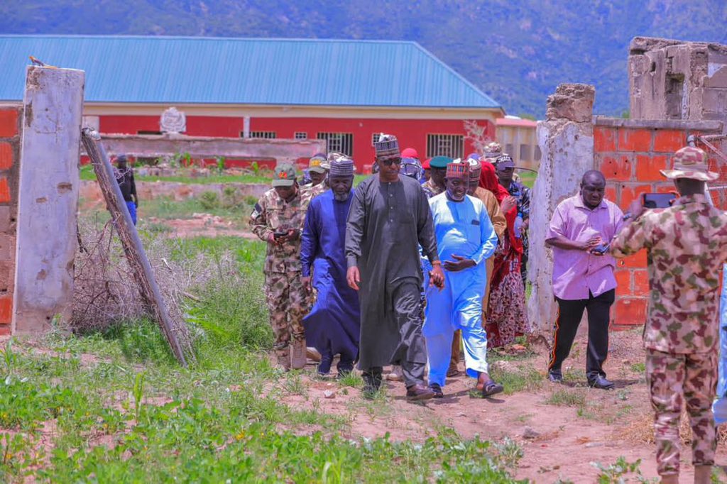Isa_Gusau2023's tweet photo. @ProfZulum allocates site as FCE Gwoza takes-off soon

Borno State Governor, Babagana Umara Zulum, has granted approval for the use of a Government Secondary School as temporary site for the take-off of a newly established Federal College of Education (FCE) in Gwoza.

The site is at Vile, a community in Gwoza town, Headquarters of Gwoza Local Government Area. 

The new school is the first of its kind, a Federal Government College of Education, in Borno since the state was established in 1976. Most of the 36 states and the FCT each has federal University, federal polytechnic and federal college of education. Borno had been without federal polytechnic and federal college of education until they were established by the Buhari administration. 

Governor Zulum who had facilitated take off of a Federal Polytechnic sited in Monguno and now did same for the Federal College of Education in Vile, Gwoza. 

The governor during his trip to Gwoza on Saturday gave a directive for the immediate rehabilitation of the GSS Vile to serve as temporary site for the federal college of education to commence operations.

Zulum gave the approval during an assessment visit to the temporary site, located along Gwoza-Mubi highway. 

Zulum’s administration is known for its commitment to complementing the efforts of the Federal Government through ensuring necessary requirements were met for federal institutions to function effectively in Borno.