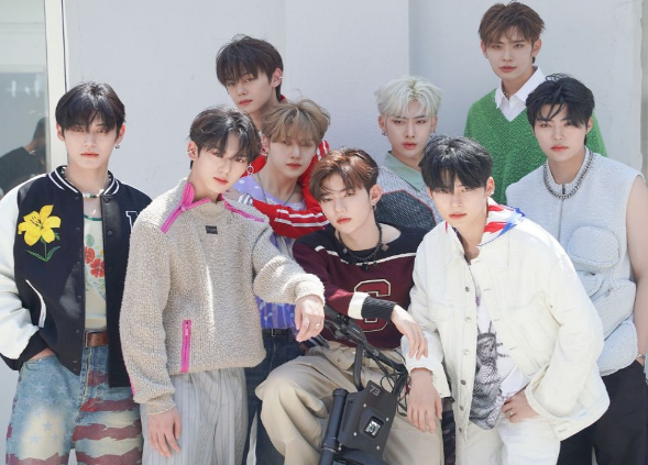 AboutMusicYT's tweet photo. 'Youth In The Shade' by ZEROBASEONE is now the best selling kpop debut album of all-time.

- They have surpassed Seo Taiji and Boys (1992). https://t.co/19w2eLudUZ