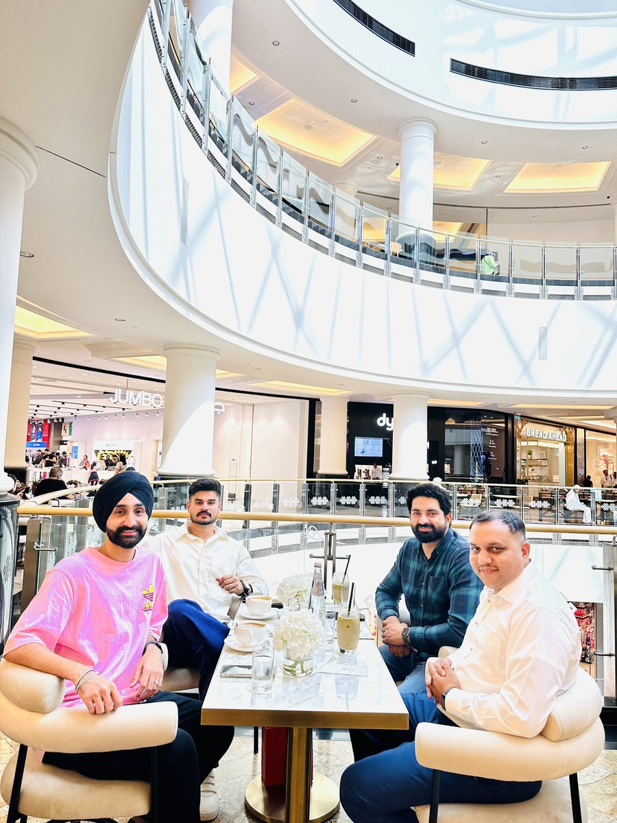 nasirdhilllon6's tweet photo. Nice to meet you brother @kadirthind  It felt as if they had known each other for centuries. Punjab Diyan Gallan - Dil Diyan Gallan - Saanjh Diyan Gallan Di khoob Saanjh paayi ❤️❤️❤️ https://t.co/Hg7TFXOvDA