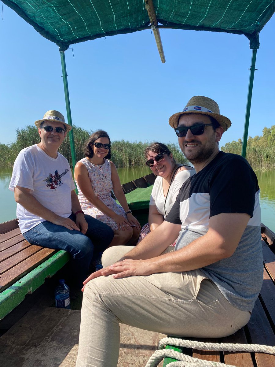 <a href="/David_diazor/">David Diazor</a>, <a href="/niara81/">Ester Martinez</a> y yo ya estamos de vuelta en casa, felices como perdices, después de pasar un fin de semana fantástico en Valencia, con <a href="/vruvruvru/">Veronica</a> de anfitriona. Reunión de Aldeanos 😊