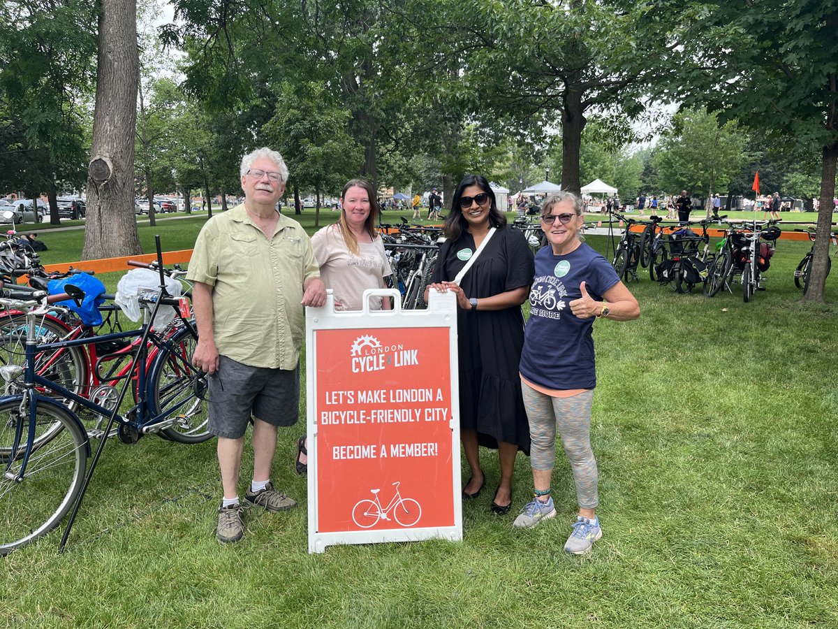 Thanks so much to ⁦@LdnCycleLink⁩ for providing free and secure valet cycle parking at the ⁦@HomeCountyFest⁩ in ⁦@CityofLdnOnt⁩ this weekend. Good to run into ⁦⁦@CorrineRahman⁩ ⁦@London_Colleen⁩ and all of the dedicated volunteers.