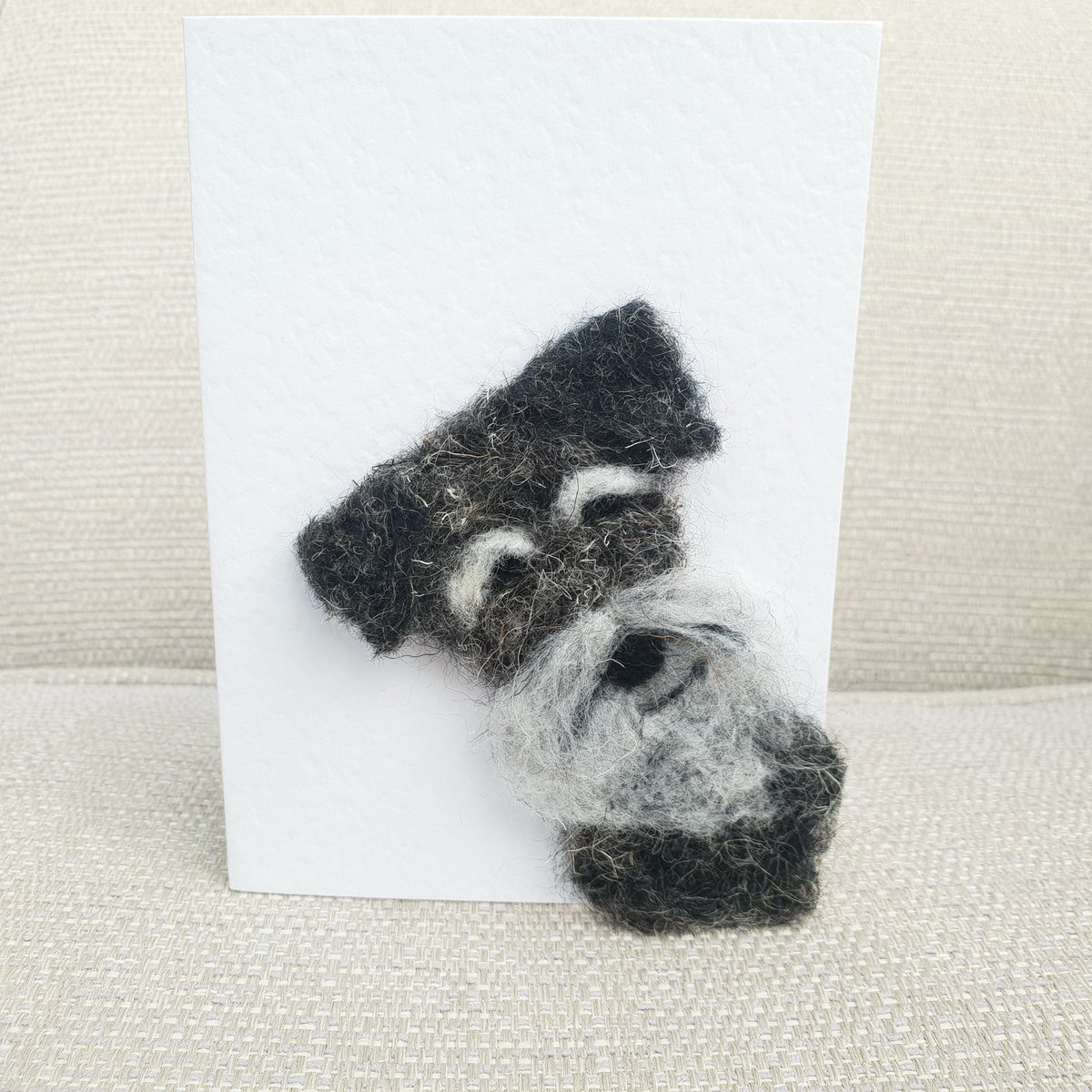 RockingFelter's tweet photo. Good evening!
Love creating gift ideas for Schnauzer lovers! Here are a few creations available from my Etsy shop.
Thank you! β€οΈ
https://t.co/PrCKlFO2CF
#etsy #schnauzer #schnauzergang #dogsoftwitter #craftbizpart #handmadehour #womaninbizhour https://t.co/QfCoSzON9S