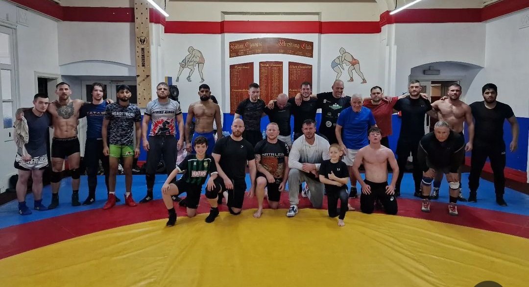 BOWCBears's tweet photo. Another amazing Sunday Wrestling class in the bag @BOWCBears with @tandgcombat https://t.co/srqhbJMSdt