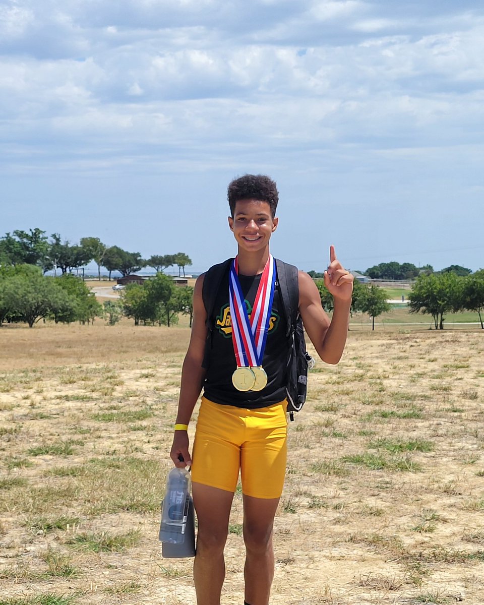 kingstonw401's tweet photo. Great meet today! Thank you #APRANCH for hosting the Jump Summit meet today! Felt good performed good! Won 15-16u High jump and Long Jump with a PR of 6.78m 22ft2.9!!! @NTX_Jackrabbits @Tyron__Stewart @JUMPSmartTexas @KeithOttoMBA @Coach1210 https://t.co/hbKT8WF2bQ