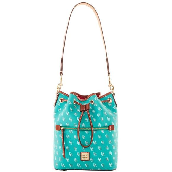 lorimikey's tweet photo. So good I had to share! Check out all the items I'm loving on @Poshmarkapp #poshmark #fashion #style #shopmycloset #dooneybourke #incinternationalconcepts #elle: https://t.co/edd8FJUBJ7 https://t.co/ztafA0FBhI