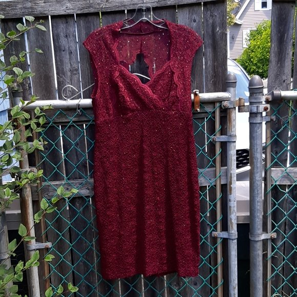 theposhdoc's tweet photo. So good I had to share! Check out all the items I'm loving on @Poshmarkapp #poshmark #fashion #style #shopmycloset #rozali #strivectin #freepeople: https://t.co/mnlyB5LjYk https://t.co/GsGsuHxTtP