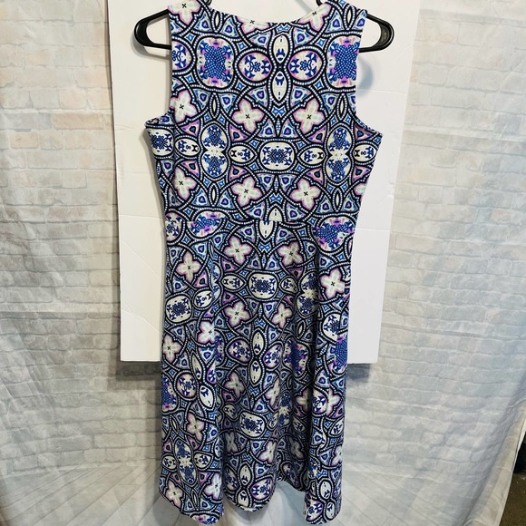 beautifuluplus's tweet photo. So good I had to share! Check out all the items I'm loving on @Poshmarkapp from @edgewatergr8c #poshmark #fashion #style #shopmycloset #abercrombiefitch #waynegoss #talbots: https://t.co/18KlToKmJN https://t.co/C4Q7bq7lVT