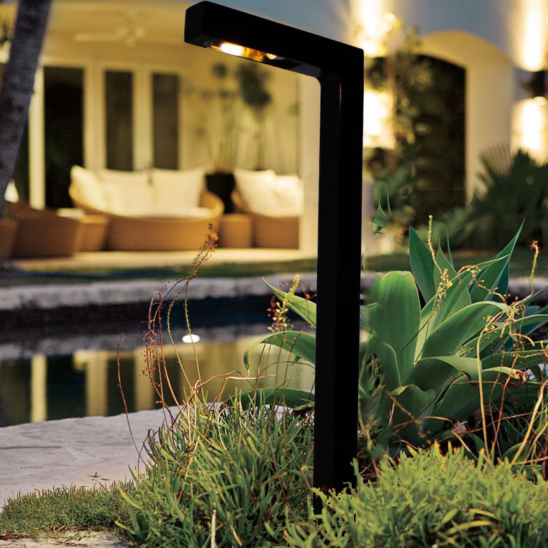 Our  Elbow Pathlight (PL185B)  boasts a unique design that combines form and function in perfect harmony. 

Visit our website to explore our full range of landscape lighting options.

#OutdoorLighting #LandscapeLights #ElbowPathlight #ElegantSimplicity #OutdoorOasis
