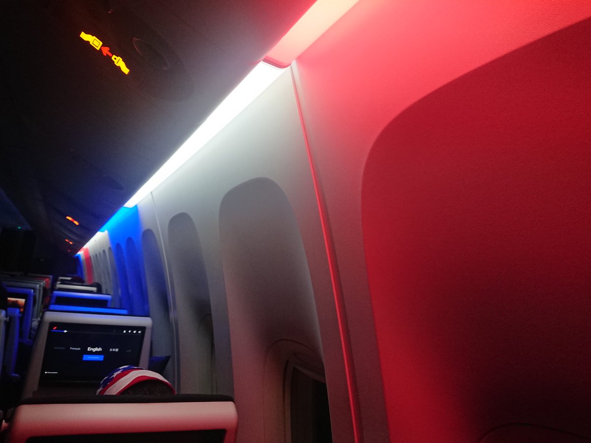 MarcTheFat's tweet photo. Air France celebrating the 14th of July in its planes (only in LED equipped ones I guess). https://t.co/Y93Irt8mpQ