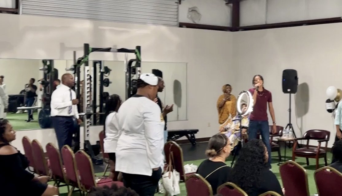 Michael "Fox" Kyles Jr. '27 QB (6'4, 175) (@qbfoxkylesjr) on Twitter photo Happy Anniversary to my church and pastor <a href="/BigCoachMarvin/">Marvin Hammonds</a>! Thank you for being a mentor and helping me grow spiritually and physically 💪🏽✝️❤️🔥. Honored to be apart of the praise team every Sunday 🙌🏽 Happy Anniversary to my church and pastor <a href="/BigCoachMarvin/">Marvin Hammonds</a>! Thank you for being a mentor and helping me grow spiritually and physically 💪🏽✝️❤️🔥. Honored to be apart of the praise team every Sunday 🙌🏽