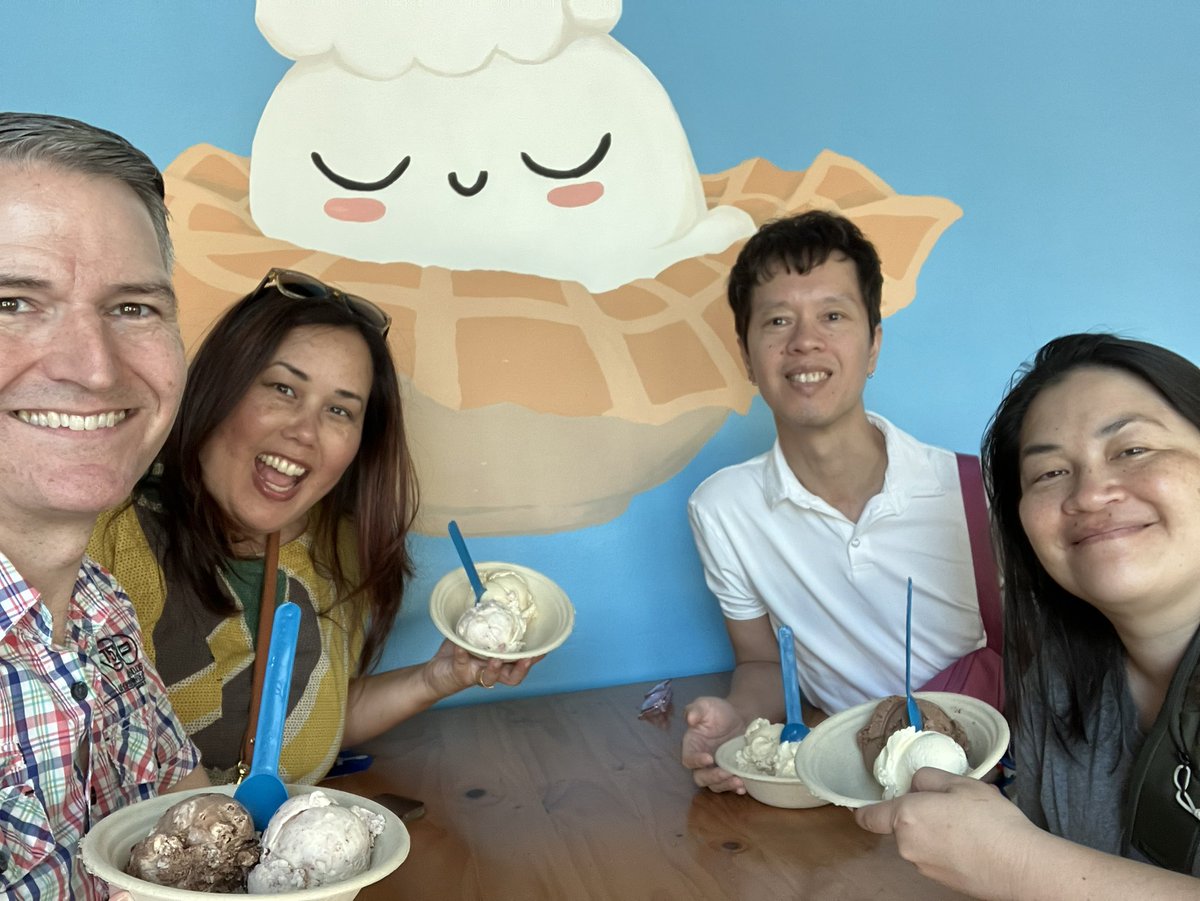 michaeltorra's tweet photo. @JoeBiden That’s right Mr President! Happy National Ice Cream Day from Long Beach, California! @janetnami @thebigdance #nationalicecreamday https://t.co/2XO1LRR7Ja