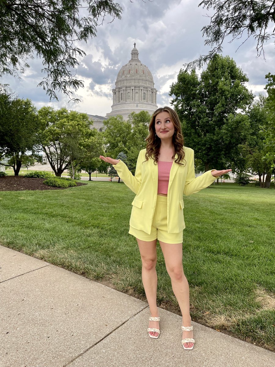 ElyseSmithWX's tweet image. Six years to the date after I moved to Jefferson City, I found a reason to return to #midmo. Congrats @WeatherZach and Jess on your wonderful wedding day, and here’s a lifelong journey of weathering life’s storms together. ⛈️🤍