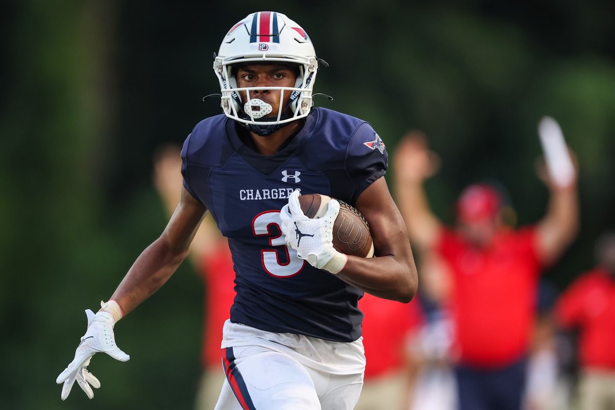 BREAKING NEWS

Providence Day wide receiver Jordan Shipp will play his college football in Chapel Hill.

Shipp, a 6-2 rising senior, chose the North Carolina Tar Heels over Michigan and N.C. State. Shipp is the son of former West Charlotte All-American Steve Shipp, who played in… https://t.co/Ok5L6lhaeH https://t.co/xLZXx2jr5M