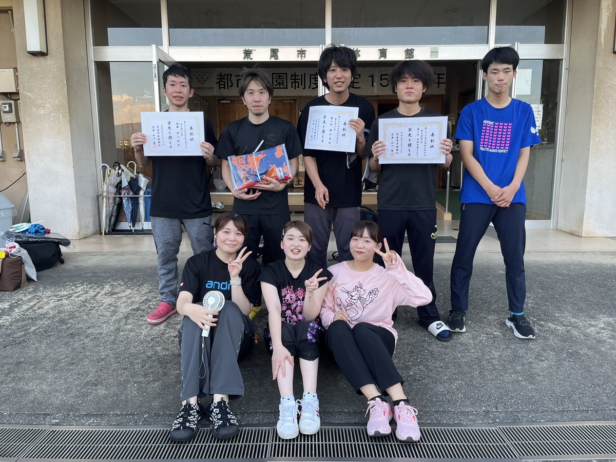 🏓2023.7.16（日）、荒尾市会長杯卓球大会が開催され、シングルス決勝は同士討ち、団体は何故か🥈準優勝。
MAX37℃の中、よく頑張ったと思います。最近はエアコンが効いている事が多いですが貴重な経験が出来たと思います。