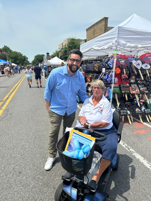 JonRivera149's tweet photo. Thank you to all who came out yesterday in support of BurgerFest. What an incredible day despite 30 minutes of downpouring rain!

Big thanks to Sue Ganey and Kiwanis Club of Hamburg, the Rotary Club of Hamburg, Hamburg Sunrise Rotary, and Hamburg Lions Club! https://t.co/WKeFDjCcJl