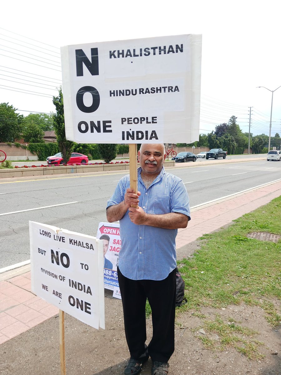 DevanshuNarang's tweet photo. At Malton Gurudwara right now standing up to Khalistanis https://t.co/BoSHm9qma2