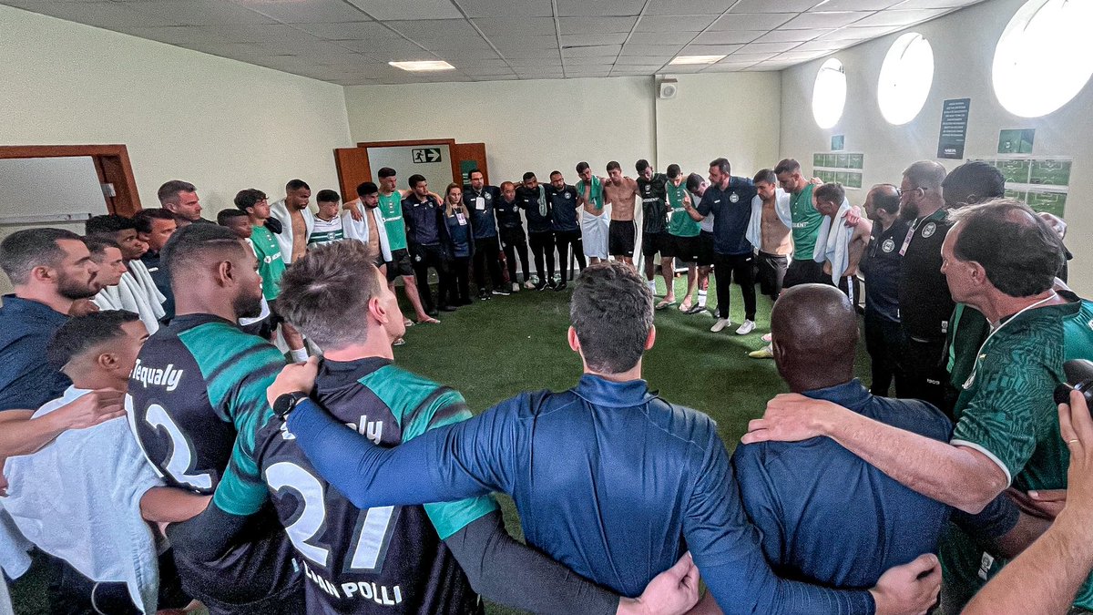 Grupo unido e fortalecido! 

Estamos todos focados em prol dos nossos objetivos. 🇳🇬

#VamosVerdão

📸 Gabriel Thá | Coritiba