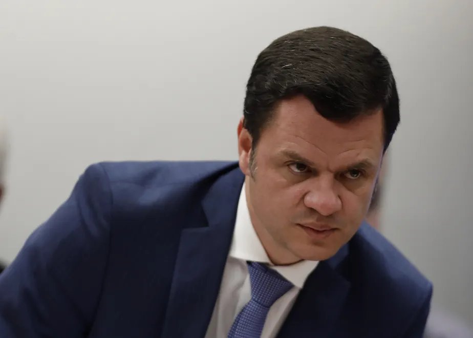 ManifestoComuna's tweet photo. Anderson Torres terá que devolver salários de quando estava preso preventivamente, decide PF https://t.co/YNPETrTWWs https://t.co/f3XUDLFfz3