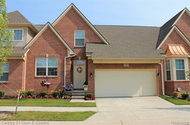 SusanRealtor21's tweet photo. See what this home has to offer! Contact me for a showing today. #homesforsale #realestate  https://t.co/bJptQNvu9C https://t.co/vMwxdloBqo