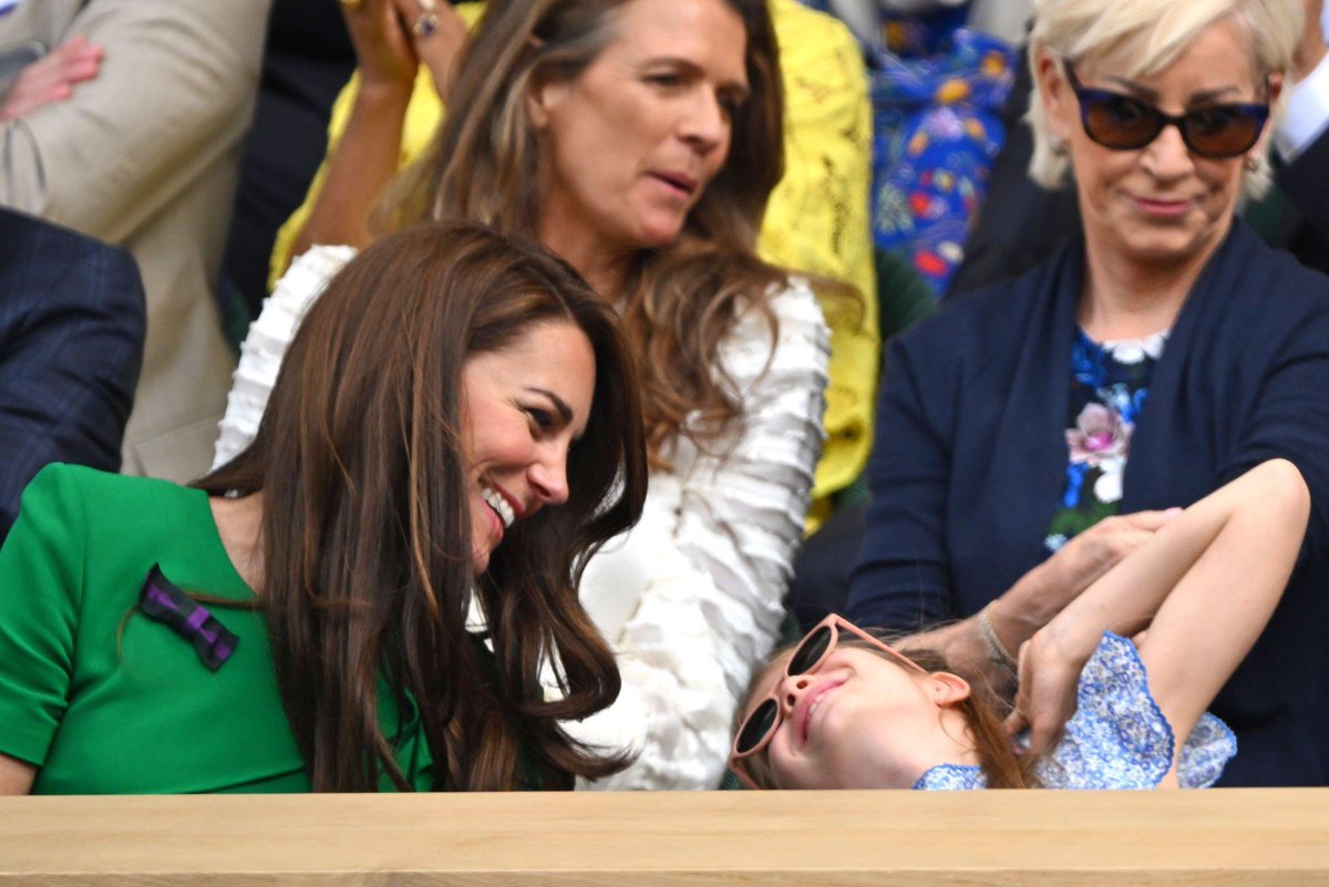 HRHPWales's tweet photo. The Princess of Wales and Princess Charlotte 🥰❣️ https://t.co/mdEUAXPEk9