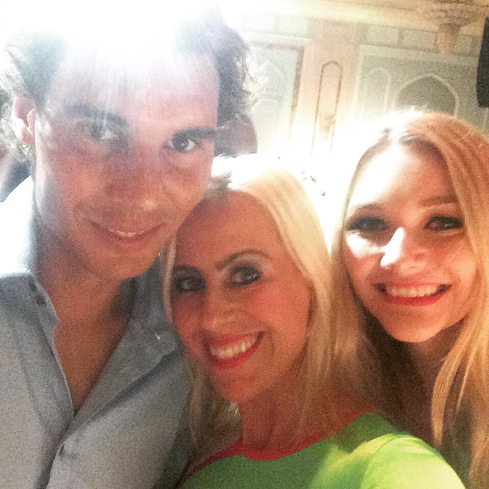 Using the #Wimbledon final as an excuse to clang about that time we performed for <a href="/DjokerNole/">Novak Djokovic</a> and <a href="/RafaelNadal/">Rafa Nadal</a> with <a href="/HayleyPomfrett/">Hayley Violinist</a> <a href="/laserviolinist/">The Laser Violinist</a> 🤩 🎾 🎻