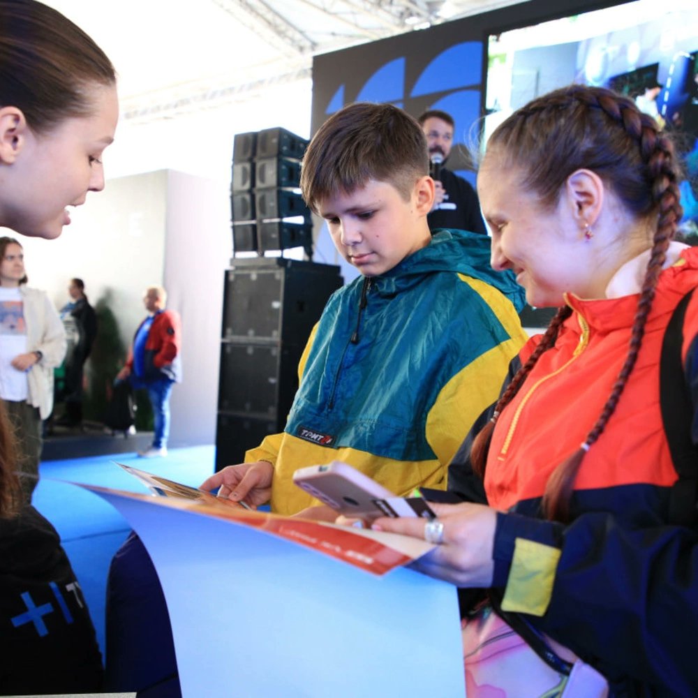 RussianGuyXECO's tweet photo. Photos from the VK Fest event that is currently taking place in Moscow!
More photos: https://t.co/5mBhCuAtVg
#AtomicHeart #VKFest #Moscow https://t.co/ovefwCbKwe