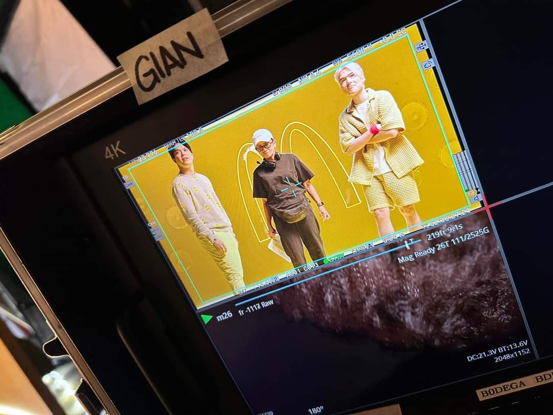 JuiciER, tastiER, meltiER #McDoBurgERRRRs

©️ Ms. <a href="/piamagalona/">Pia Magalona ⁷</a>