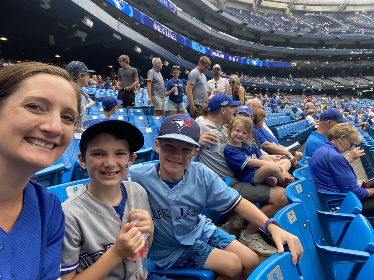 kilfoil24's tweet photo. Go Blue Jays!! #NextLevel @BlueJays https://t.co/xRAXlne8HF