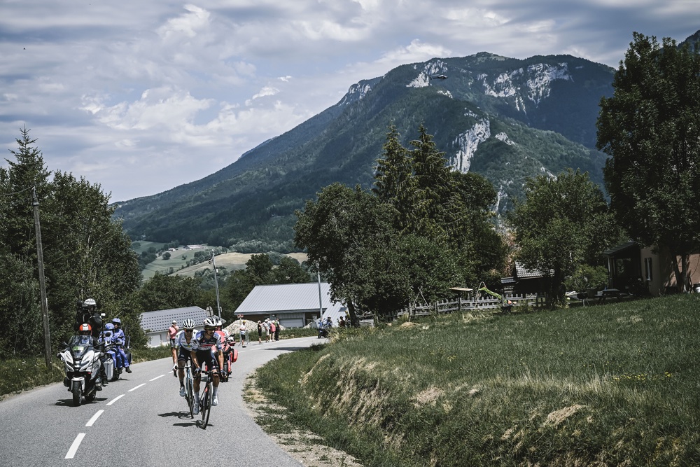 JenGoodSword's tweet image. Check out our coverage of today's stage 16 final ascent up Mont Blanc in the Tour de France, cyclistsinternational.com, #TDF2023, #TourdeFrance, #Pogacar, #Vingegaard, #Ciccone,