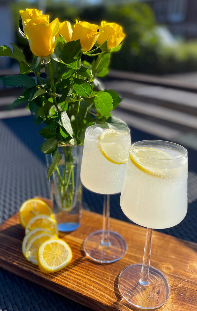 L69's tweet image. Den 16 juli dricker vi alltid GT ❤️ 
För att hylla och fira pappa, svärfar och morfar på det som var hans födelsedag 🎁
Så grattis pappa, den här är för dig ❤️🌟#pappa