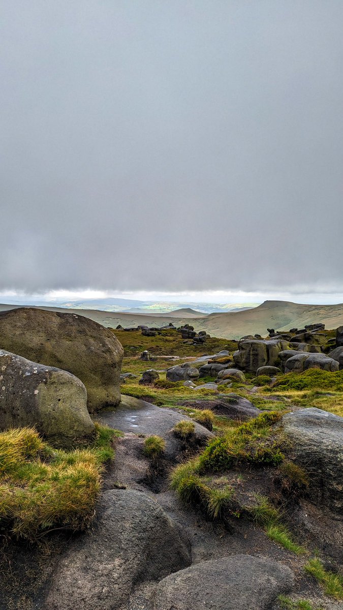 ABTheAdventure's tweet photo. Weathered gritstone boulders on Kinder Scout 

To think how many have passed these by, wandered through their maze, looked upon them curiously.

What shapes do you see when you walk through the woolpacks? Mythical animals, prehistoric creatures, bales of wool, outlines of faces? https://t.co/Z5la2qfJbT
