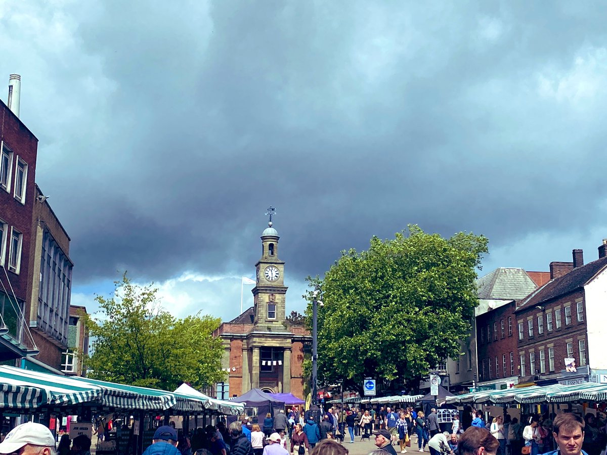 Absolutely cracking day in our beloved hometown today celebrating 850 years since #NewcastleunderLyme was granted the charter by King Henry II 👑
 
#marketsmatter #loveNUL #lovewhereyoulive