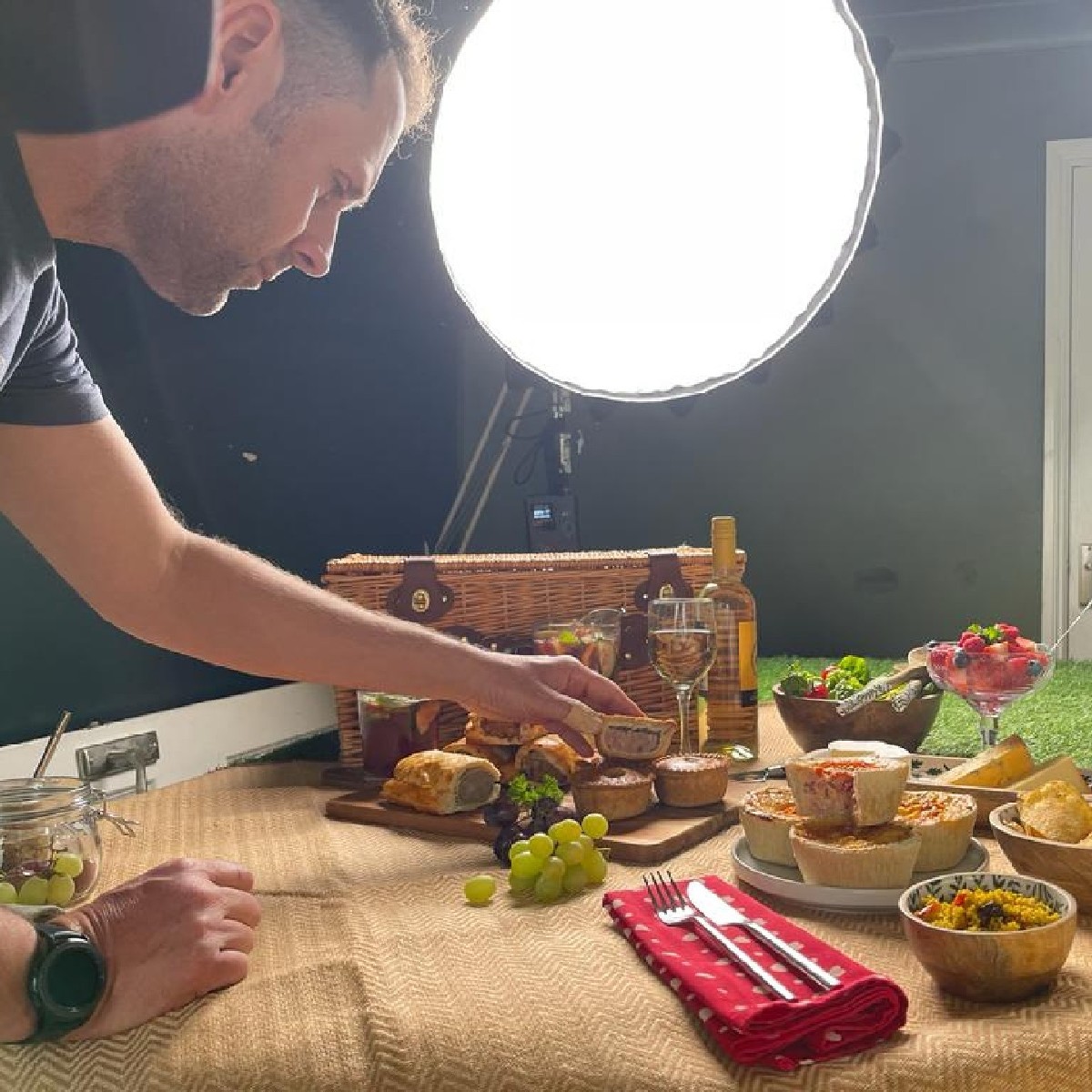 Toppings Pies tweet media