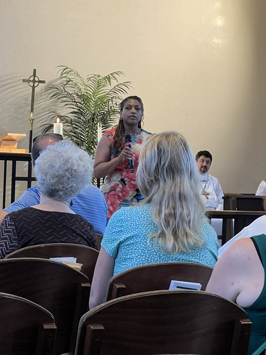 JulieHinaman's tweet photo. Did you know that @CyFairISD has 1500+ students struggling with homelessness/housing insecurity? Bobbie Jones, Homeless Liaison, spoke this morning to our church about how we can support CFISD students &amp; families in need. ❤️ https://t.co/kB7G8jsH5U