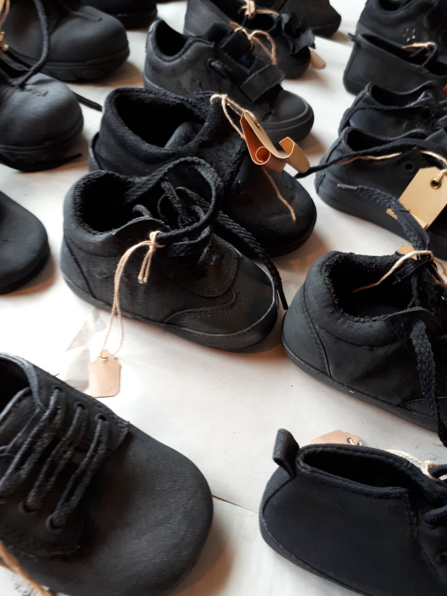 BeaLast's tweet image. DETAIL: The Baby Shoes-lost voices Sculptural Drawing 2018.
#Recycled #babyshoes/#Waterbased #Emulsion/#Graphite/ Nameless Recycled #paperlabels 
Artist Bea Last bealast.com 

#refugees #conflicts #crisis #missingchildren #lostvoices #abuse #slavery #womenrights