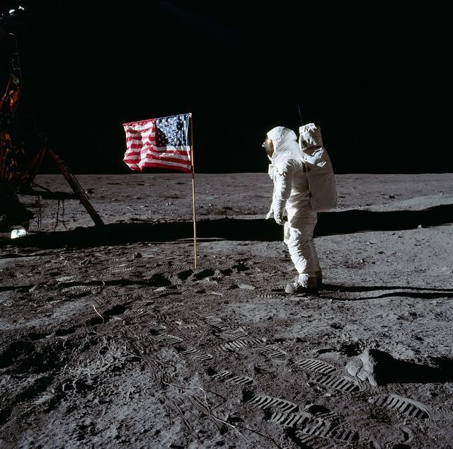 16 de julio de 1969
Hace 54 años se envió al espacio el Apolo XI
Apolo 11 fue la quinta misión tripulada del Programa Apolo de los Estados Unidos y la primera de la historia en lograr que un ser humano llegara a la Luna.