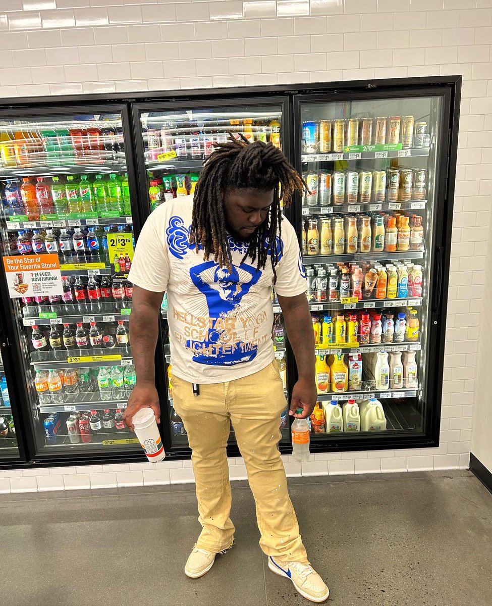 Countin_Stackz's tweet image. Room Full of Money still Room for Improvement 💸🩸