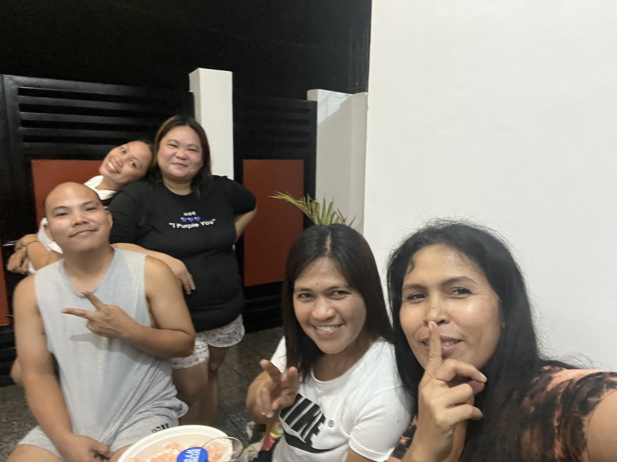 LuchieferP's tweet photo. Want to start my week w/ these pipz though we have different personalities we have the same way of touching each other's heart to lessen our stress and bring back our energy we need for next week. Life is short to stressed ourselves we need to have the inner peace we deserve 💜 https://t.co/zAhzlv9nIG