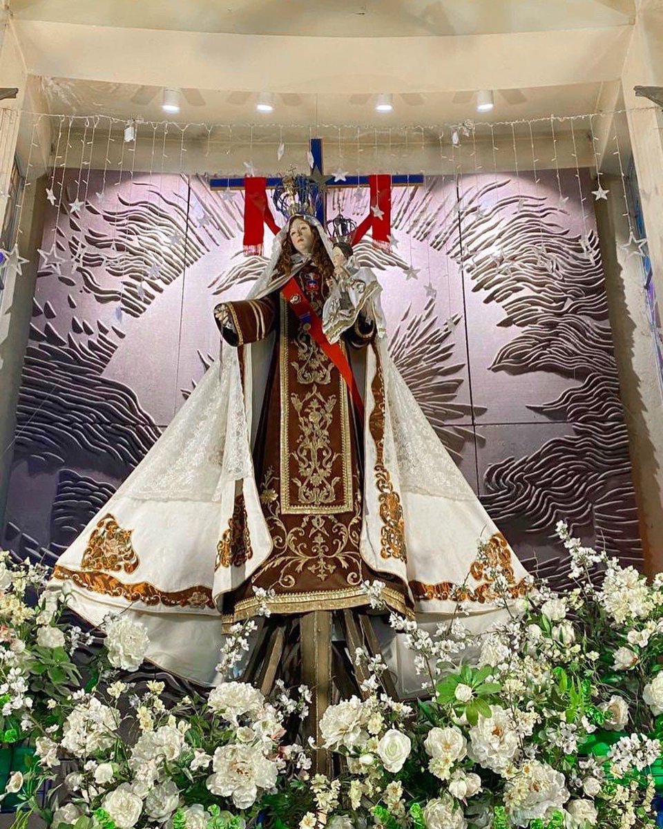 mloresaezw's tweet photo. Virgen del Carmen, patrona de Chile, ruega por todos nosotros https://t.co/y7N45hfzVe